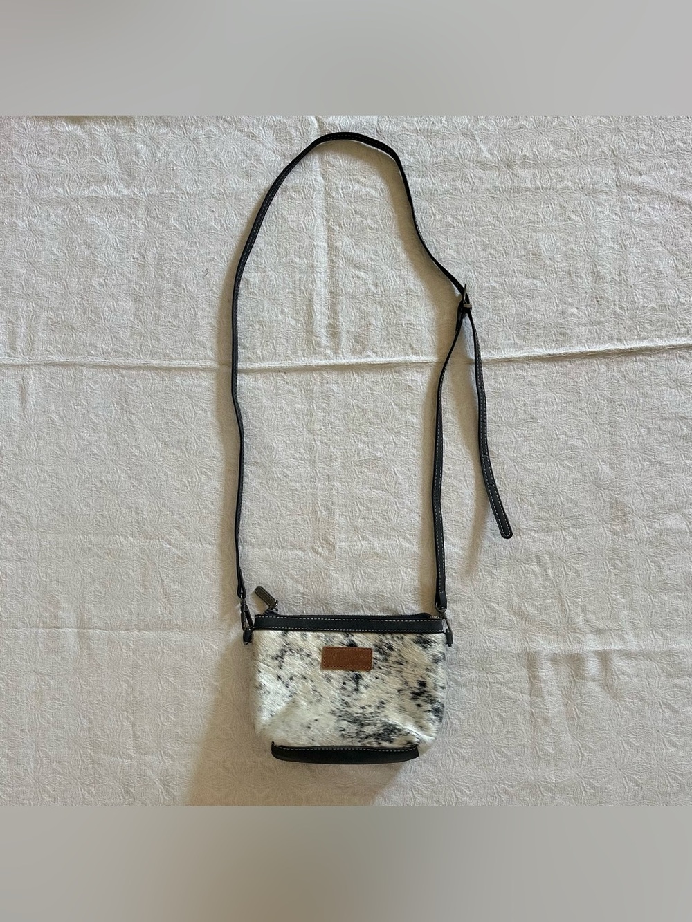 Wrangler Genuine Hair On Cowhide Western Crossbody Purse Bag Cowboy Boho

Kind o
